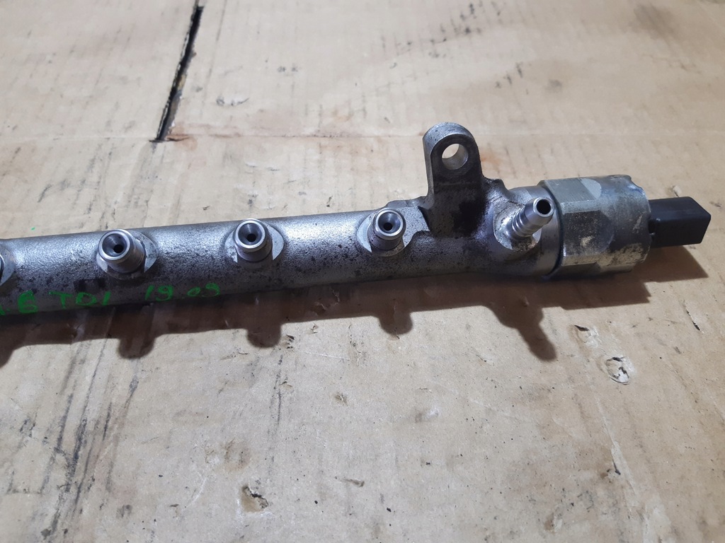 фото №10, Audi a1 8x 1.6 tdi молдинг упорскування датчики 5ws40730at 03l130089b