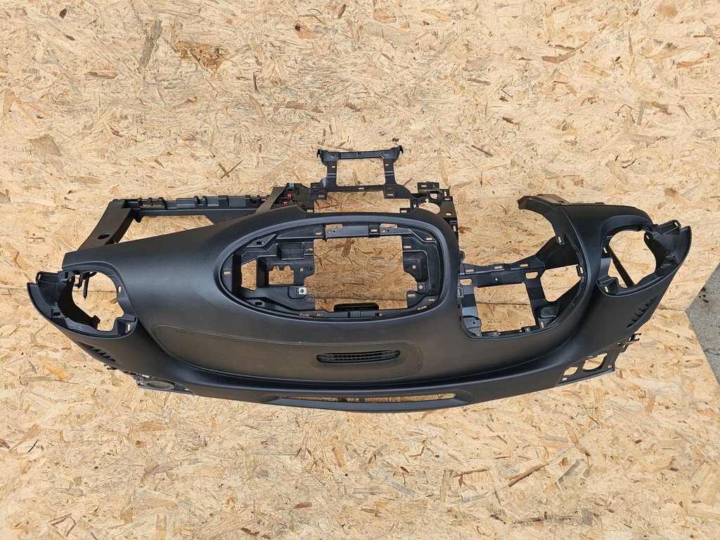 фото №10, Toyota aygo x приборная панель консоль подушка безопасности ремни