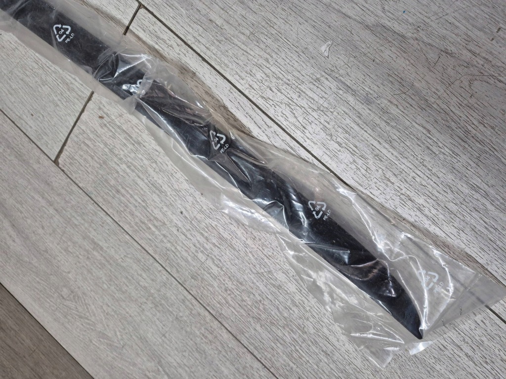 фото №2, 12020. clio iv молдинг крышка багажника багажника 903727861r