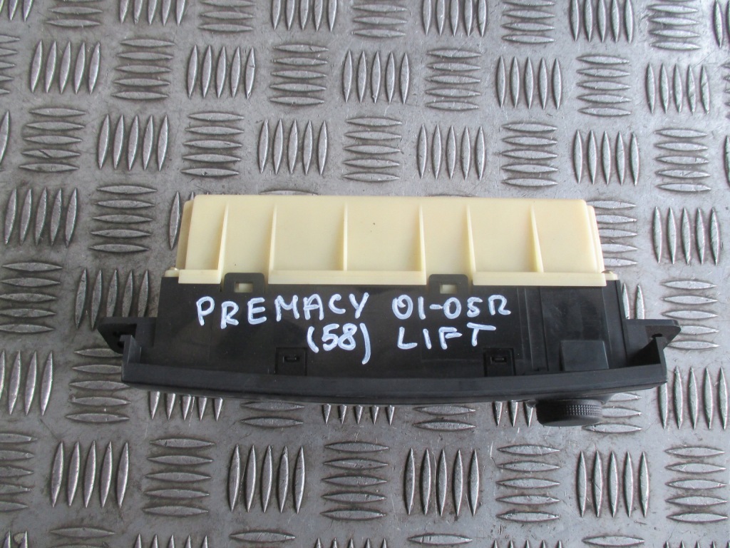 фото №3, Панель воздуховод mazda premacy 01-05 2.0 d