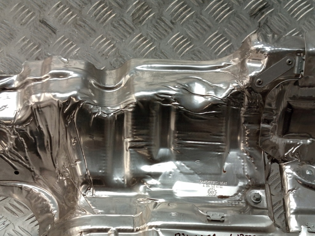 фото №9, Mercedes w206 защита тепловая a2541424100