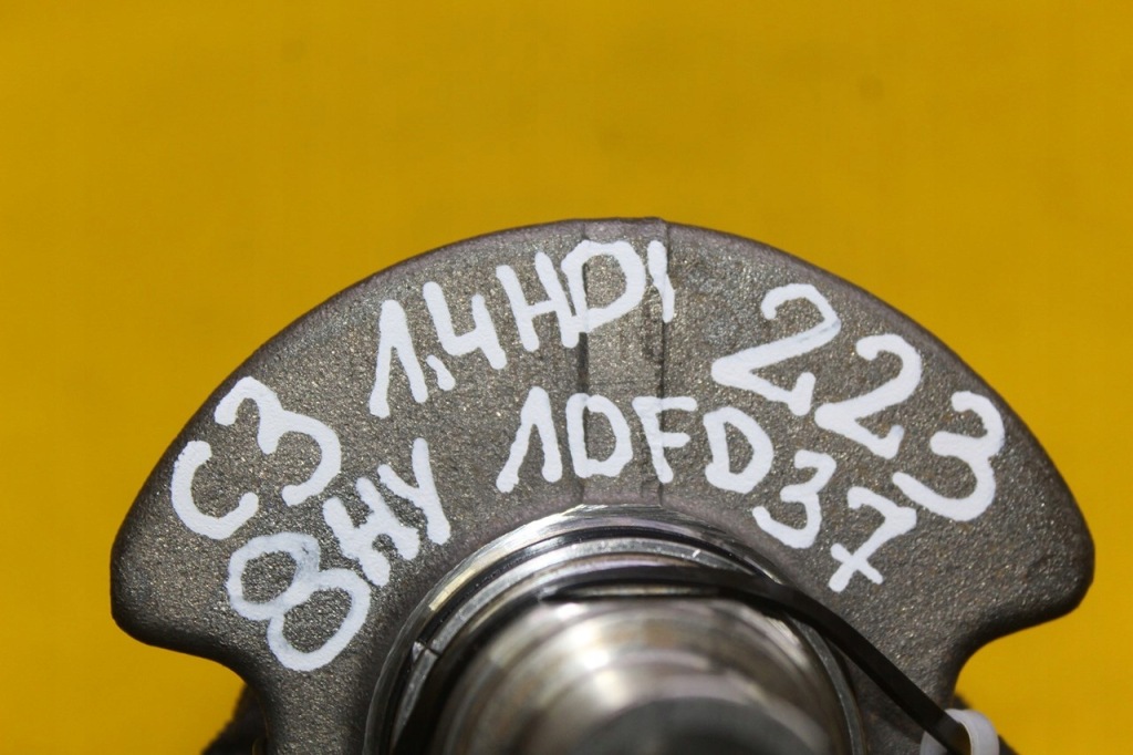 Wał коленчатый citroen c3 peugeot 206 207 1.4 hdi 8hy 6238c Оригинал