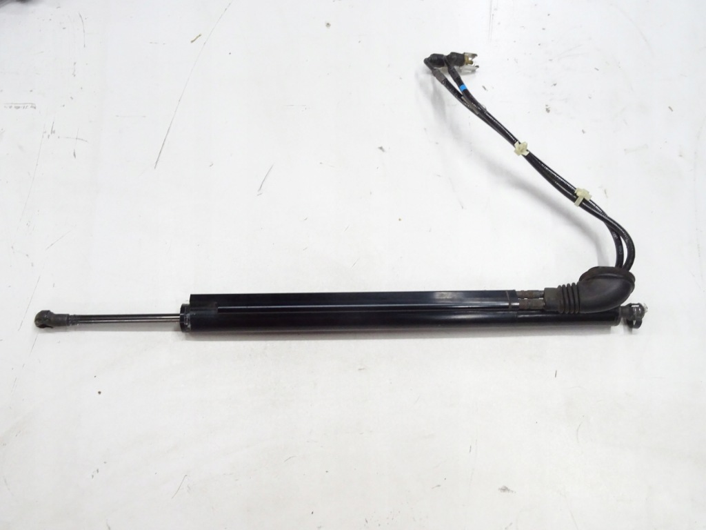 Купити Opel insignia a універсал 09r привід кришки