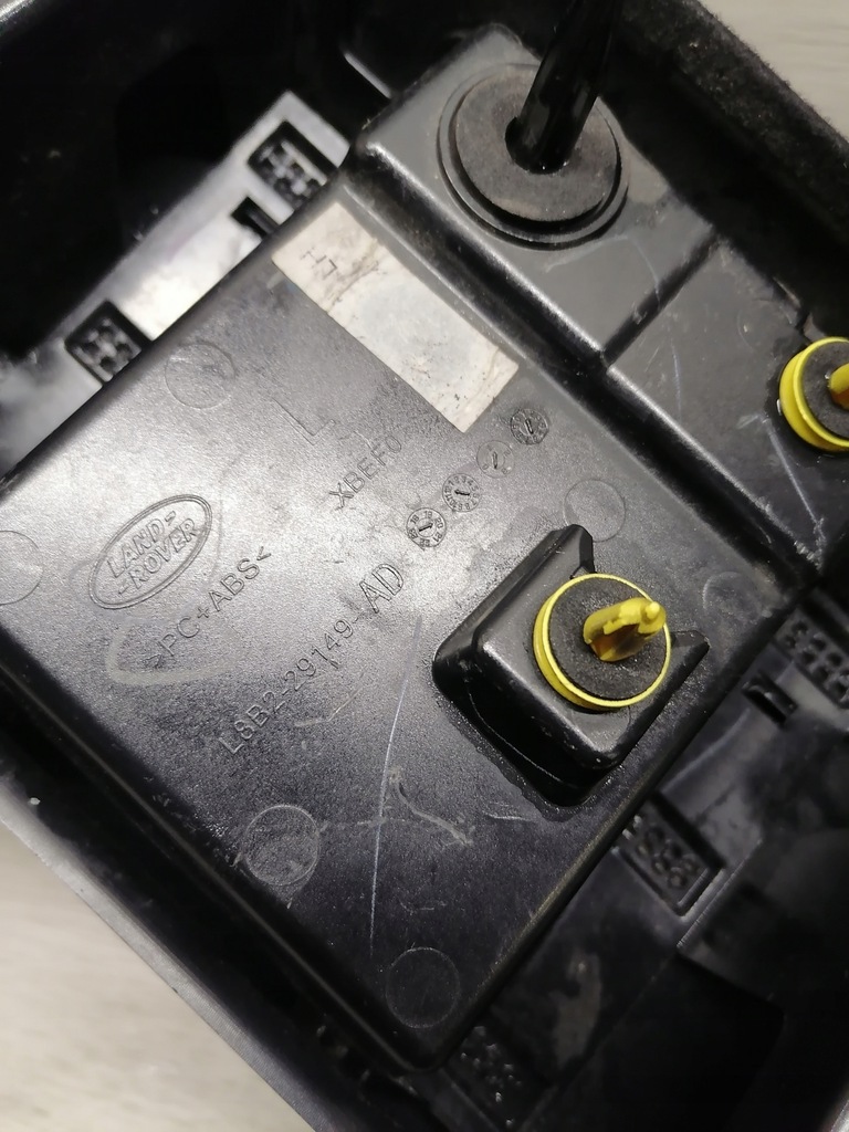 фото №8, Defender молдинг кузовная левый задняя l8b2-29149-ad