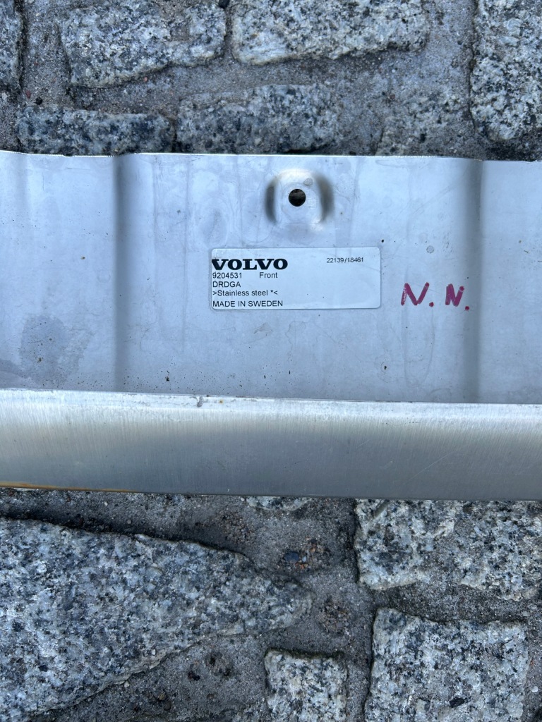 Volvo xc90 спойлер накладка хром бампера перед Цена