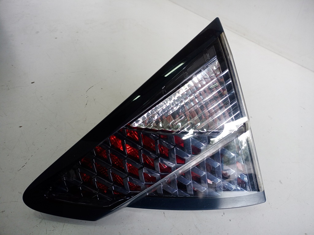 фото №1, Лампа задня права w кришка renault fluence ze 265503709r