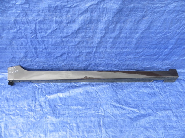 фото №2, Hyundai ioniq порог правый накладка