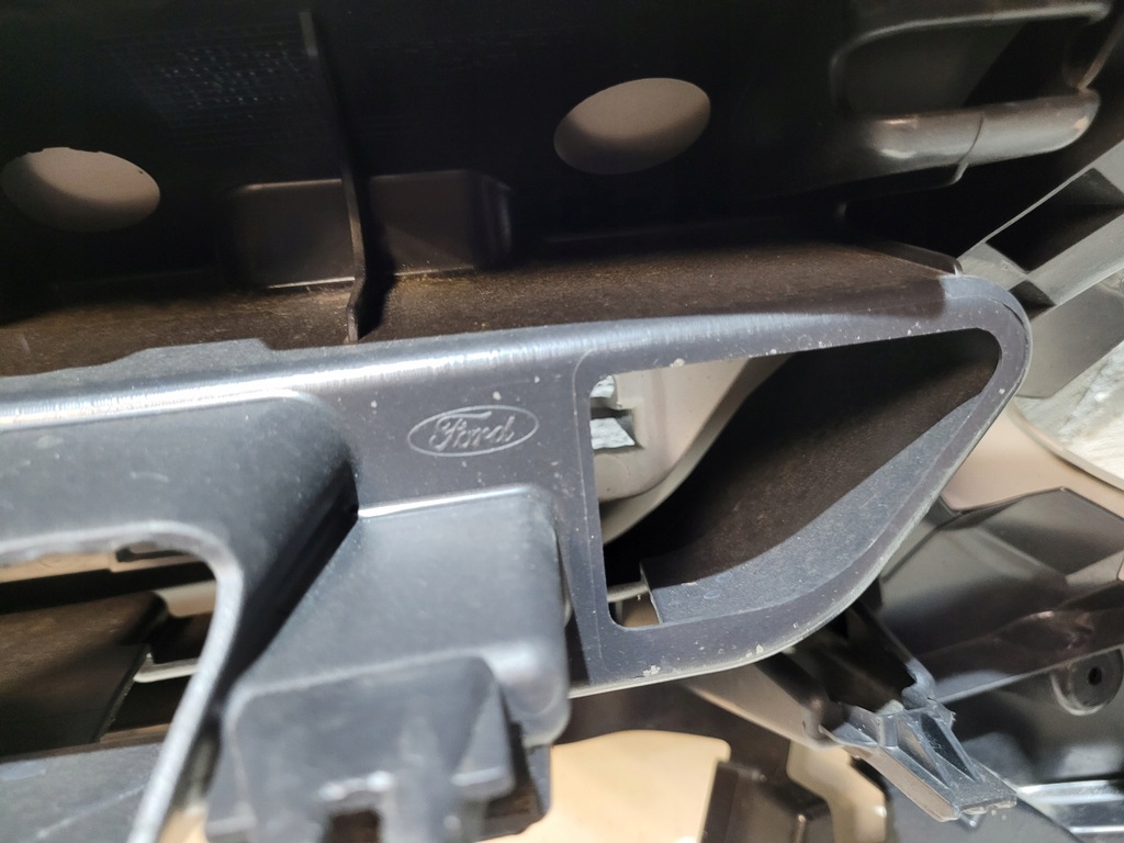 фото №9, Ford transit connect mk2 решётка радиатора решётка радиатора бампера перед + усилитель 13+