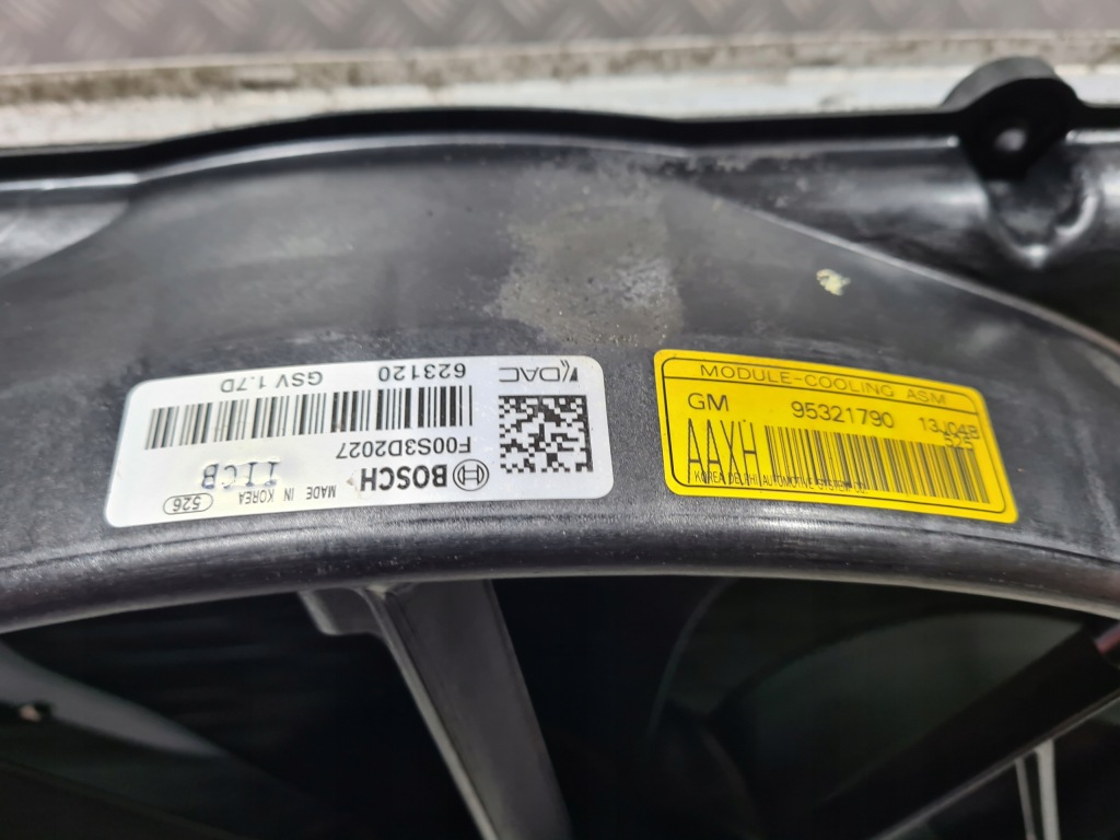 Радіатор води кондиціонера інтеркулер вентилятор opel mokka 1.7 cdti Зі Шроту