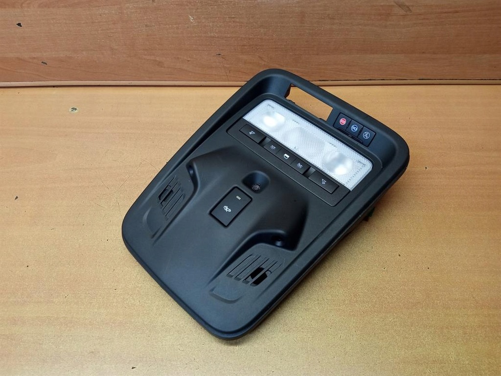 фото №1, Лампа стельовий opel astra k czarna