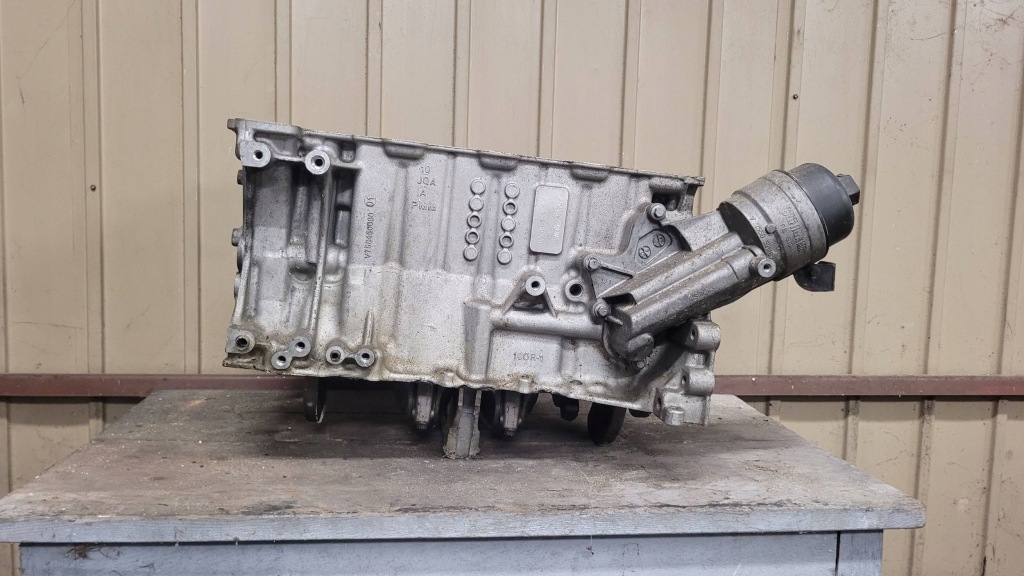 Купити Mini оригінальний номер v758456680 блок двигуна