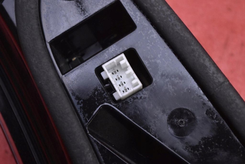 Лампа правая задний  задняя 51808846 lancia delta 3 iii 5d hb 08-14 с Разборки