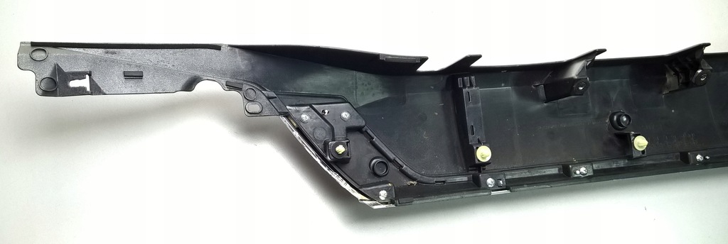 фото №9, Outlander iii lift 2014- накладка крышки задняя оригинал