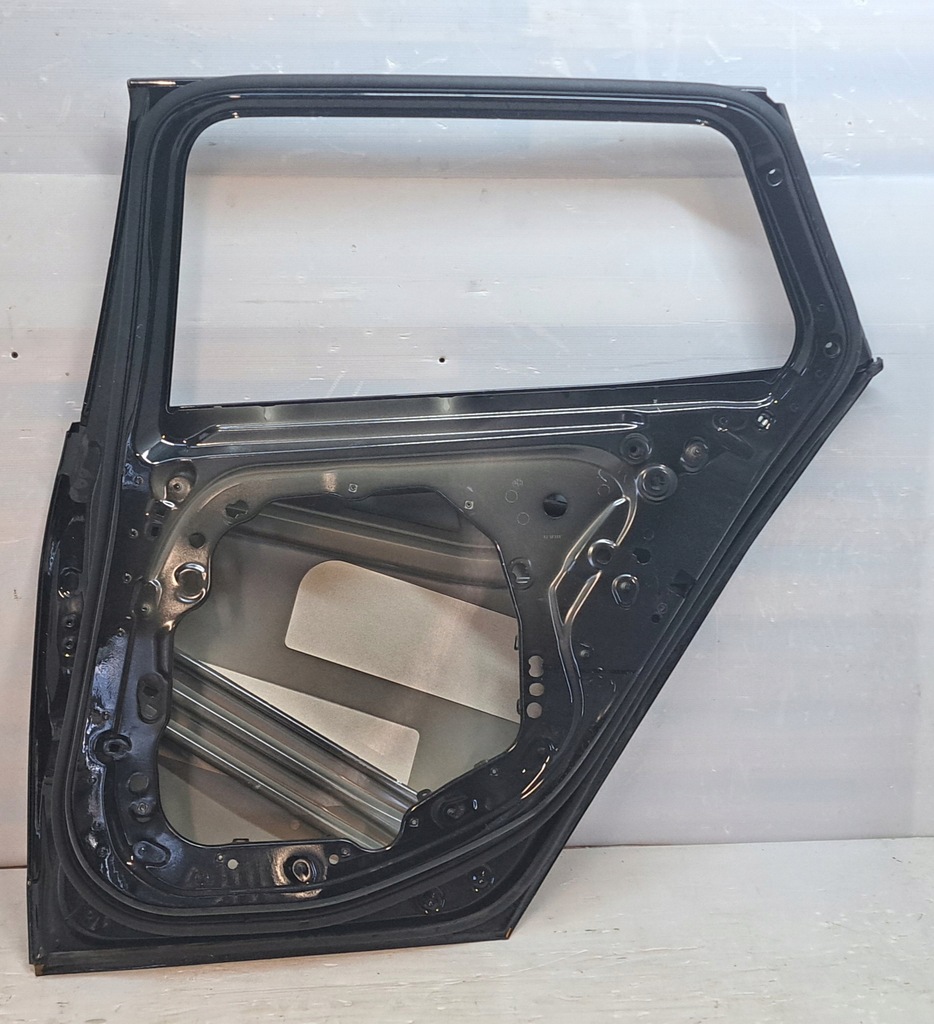 фото №11, Bmw 5 g61 kombi 2023- дверь задняя правое задние