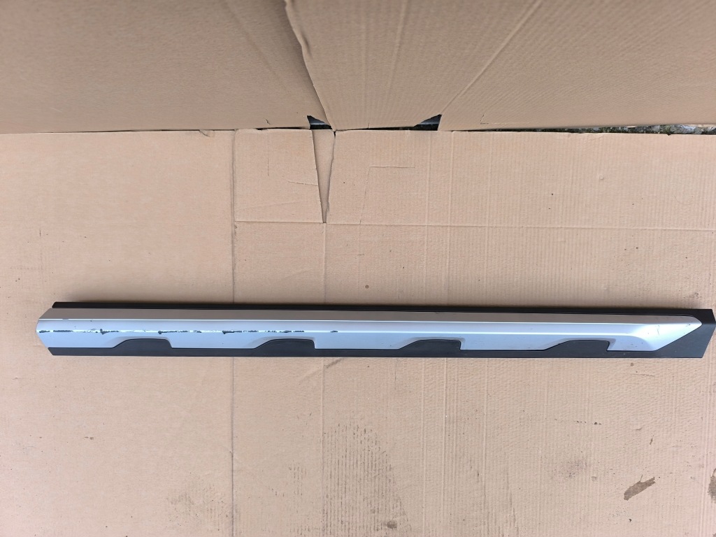 фото №1, Bmw x3 g01 7442794 молдинг двері права перед оригінал