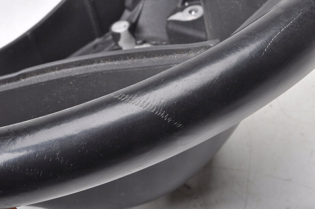 фото №9, Mercedes r171 w171 повітропровід шкіряний багатофункціональний