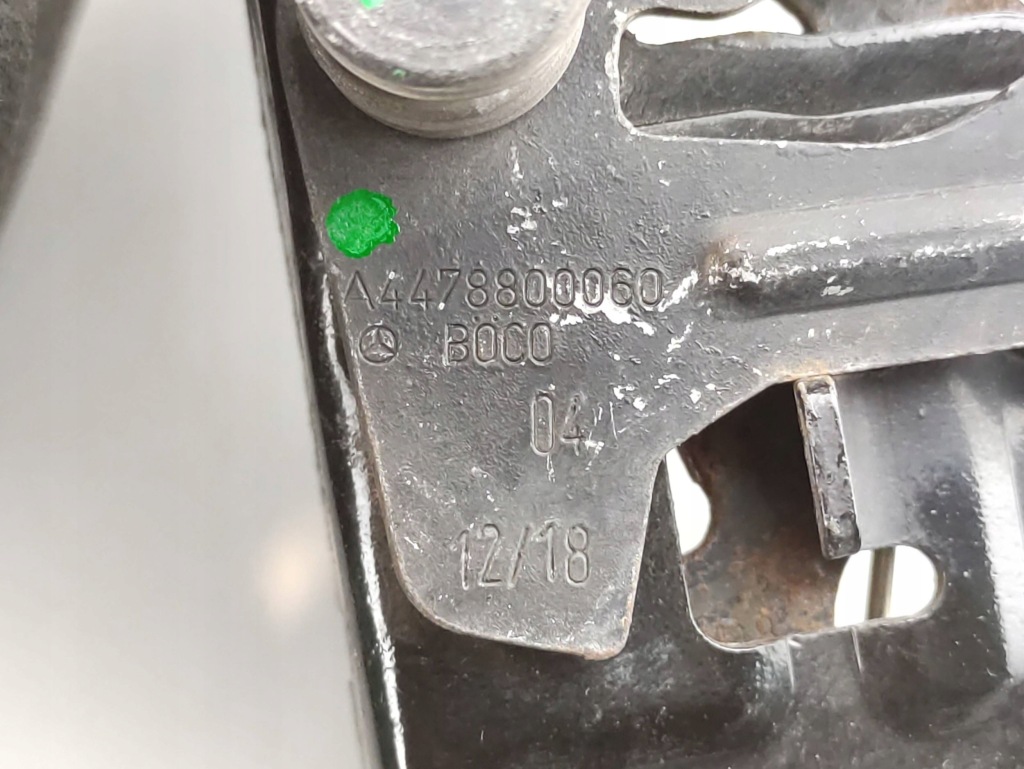 Mercedes-benz vito w447 засов замок капот перед a4478800060 Цена