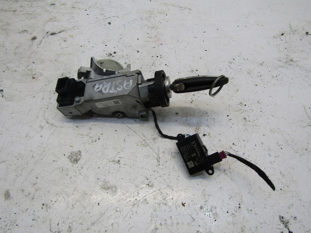 фото №1, Замок зажигания с ключ astra k hb 39079951