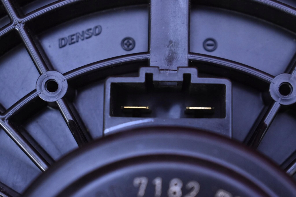 фото №4, Воздуходувка вентилятор обдув eu 194000-7182 lexus gs 300 2 ii 00-04