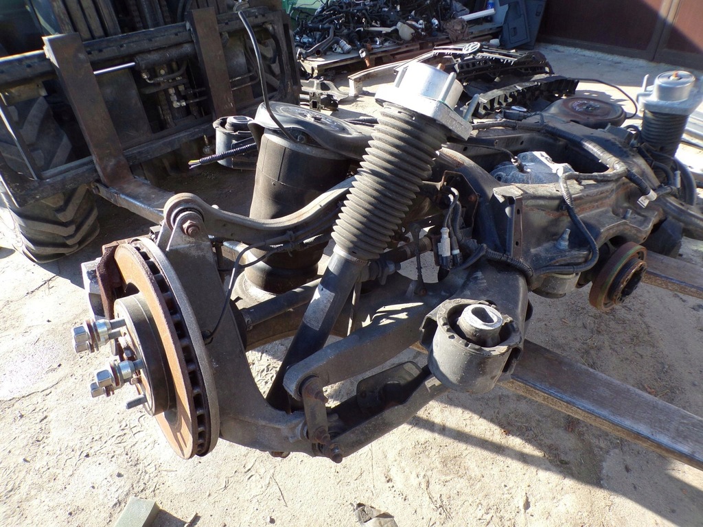 фото №15, Oś балка подвеска задняя land rover discovery v