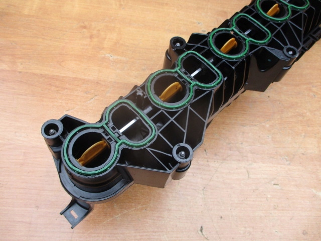 8596319 059631901 bmw колектор впускний  bdb кришки жорсткий Зі Шроту