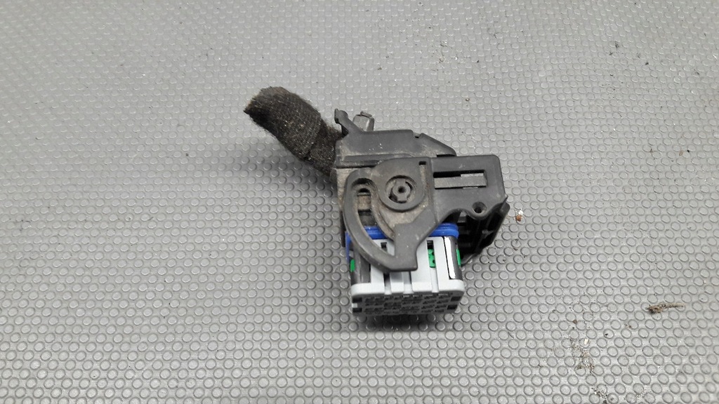 фото №1, Штекер компьютер tata indica 1,4