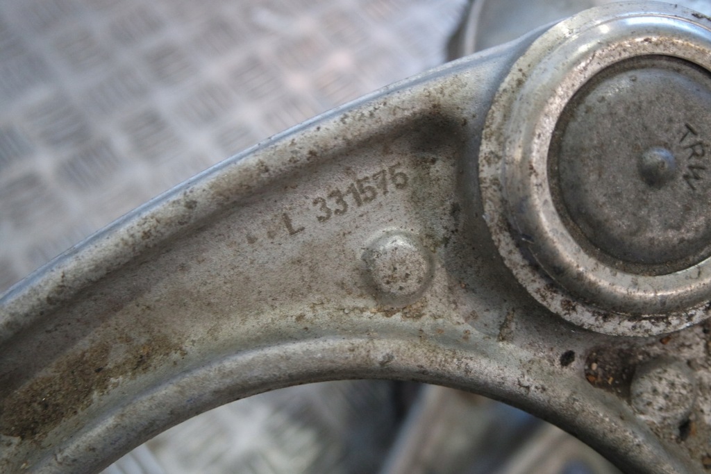 Подвеска перед левый ferrari portofino 331664 / 1 zaw191 Недорого