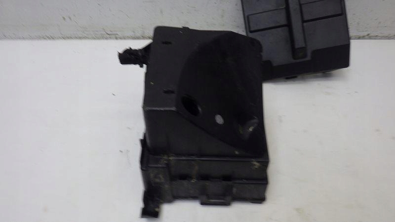 фото №8, Коробка предохранителей trafic ii vivaro a 2.0 dci 8200490003 93856636