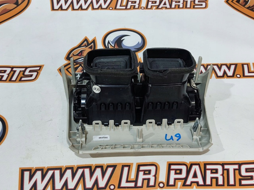 фото №3, Решітка впуск обдув центральний задня velar j8a2014a22