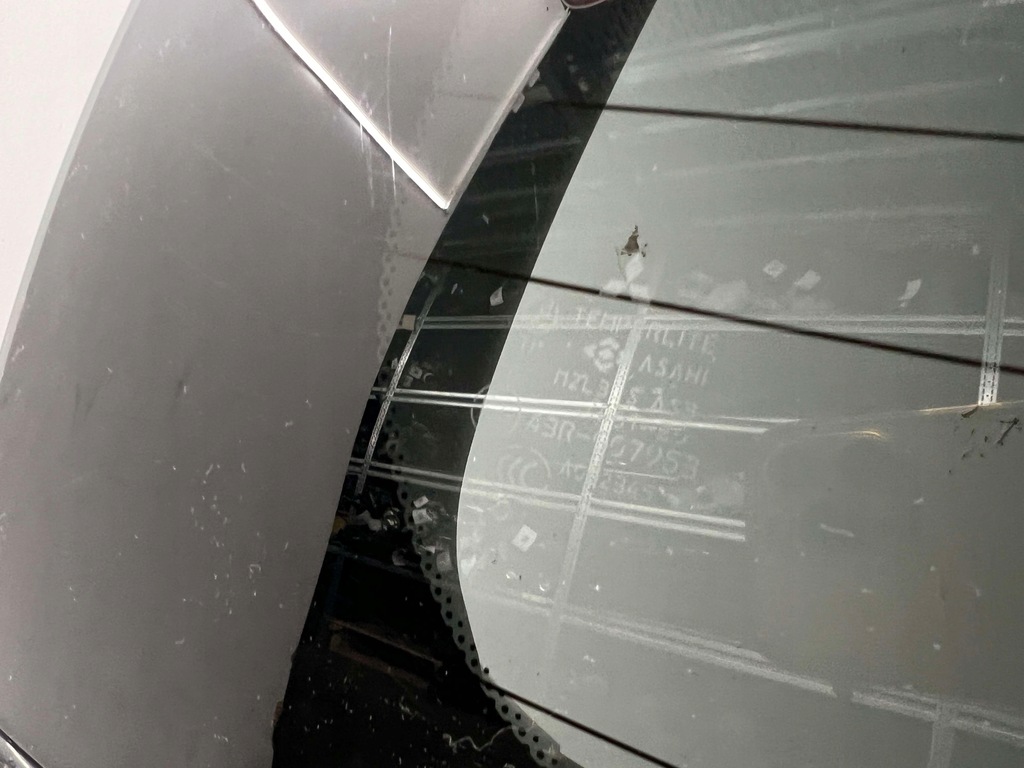 фото №6, Mitsubishi grandis задняя крышка багажника багажника стекло задняя x42b