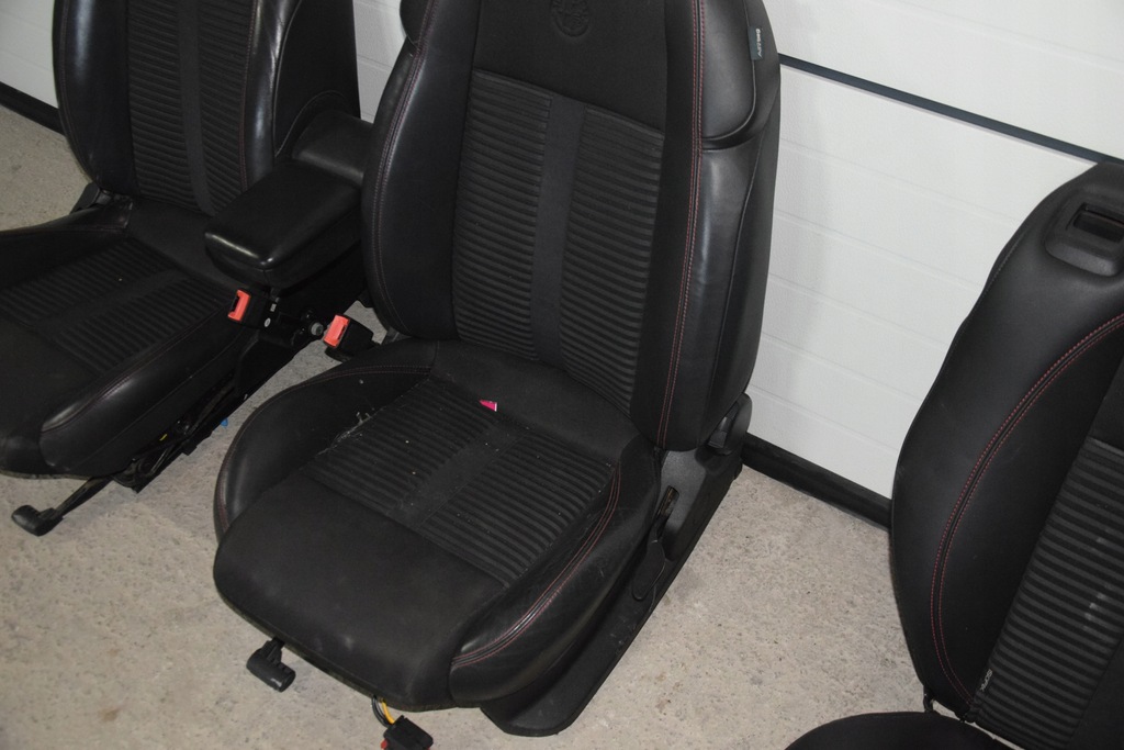 фото №4, Alfa romeo giulietta sportiva qv сиденья заднее сиденье кожа