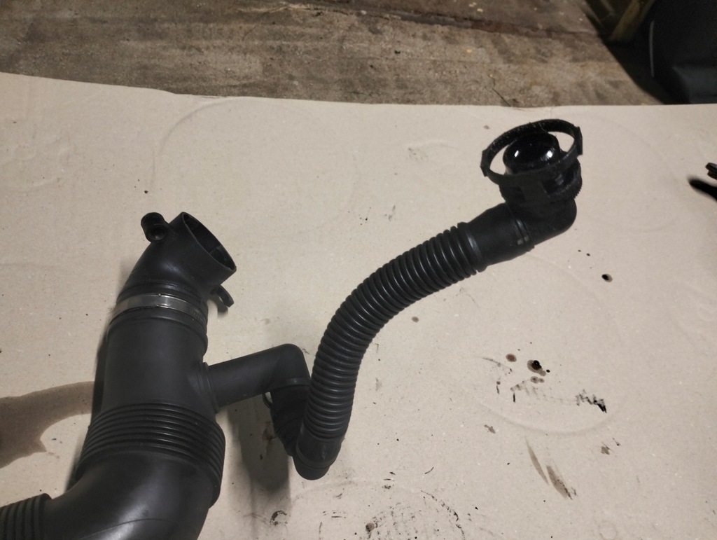 фото №10, Труба повітрозабірник повітря skoda rapid fabia ii 6r0129654c 1.6 tdi