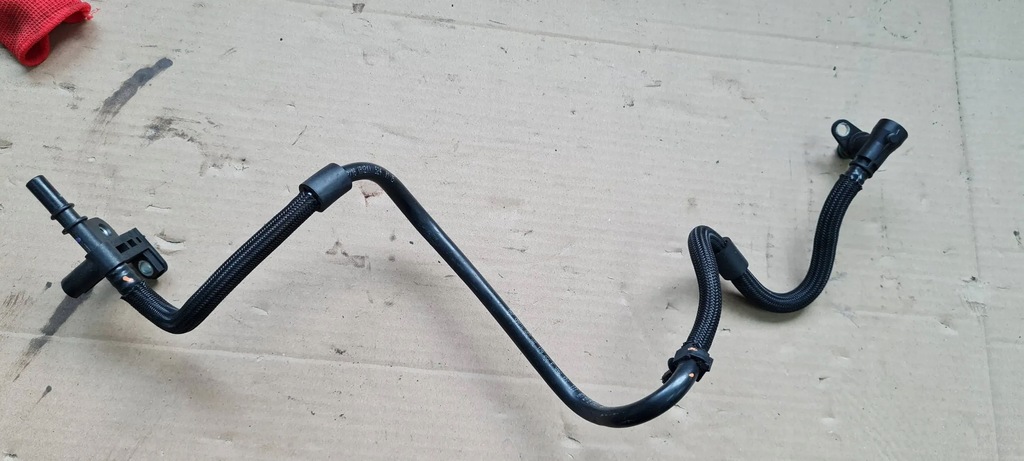 фото №1, A4 b9 8w шланг трубка вакууму 2.0 tdi 04l129456e a5 8w