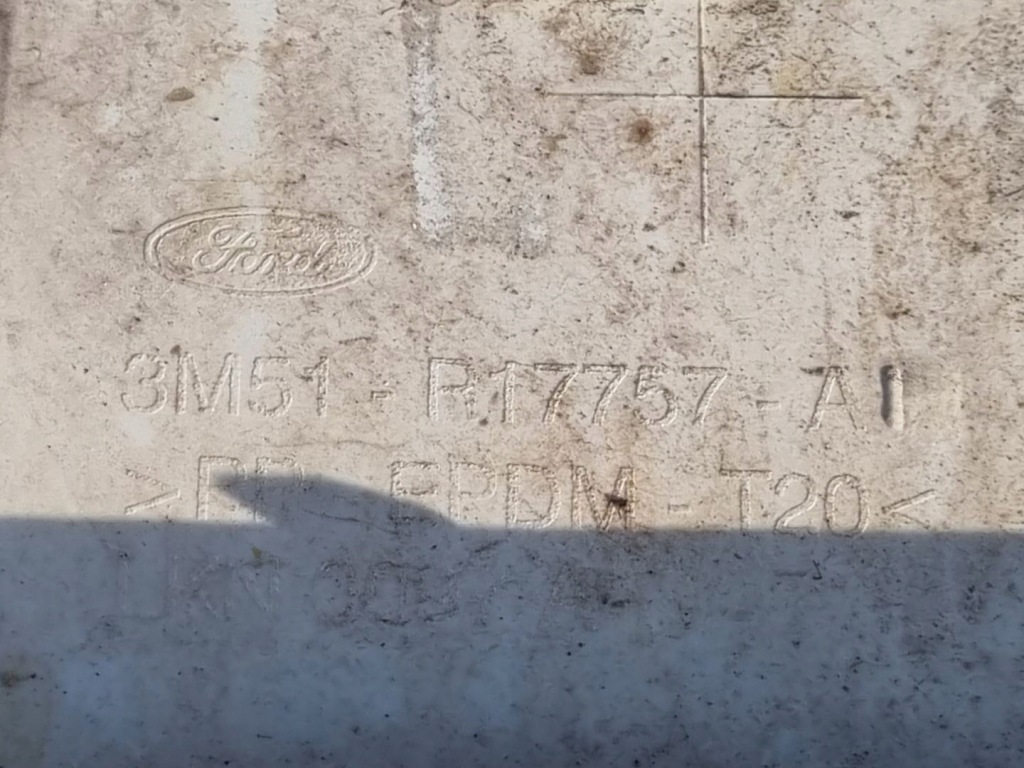 Купить Бампер перед ford c-max 2006 6m51-r17757-a