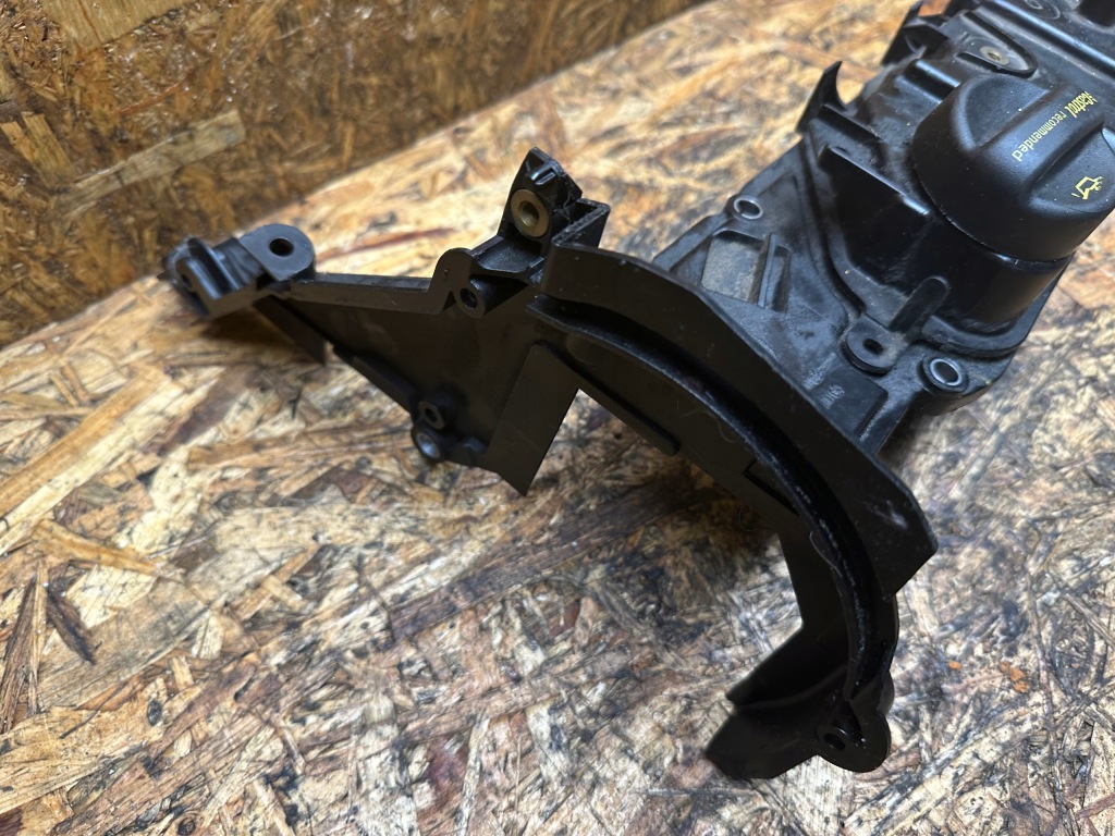 фото №4, Крышка клапанов peugeot citroen ford 1.6 tdci