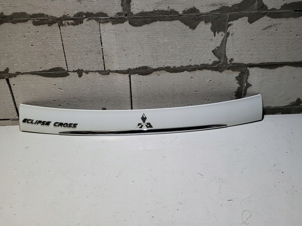 фото №1, Накладка кришки задня eclipse cross 17+