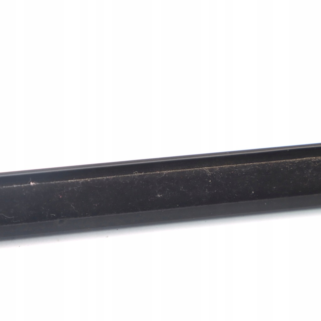 фото №15, Bmw f45 молдинг уплотнитель стекло дверь левый задняя czarna 8498417