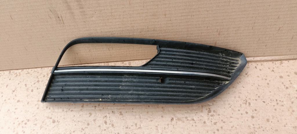 фото №1, Решітка решітка радіатора протитуманна фара ліва audi a3 8v 8v3807681a