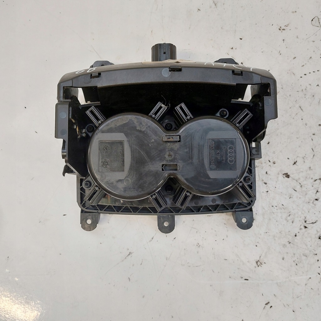фото №10, Audi a7 c7 кронштейн бардачок na кружки 4g0862534a