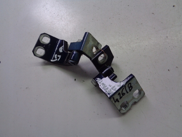 фото №1, Петлі двері лівий задня maserati levante 3.0 бензин v6 426-b