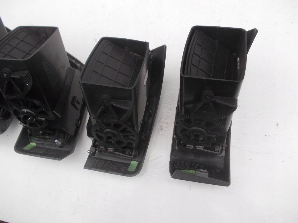 Решітка обдув бічна ліва права середня fiat ducato jumper рестайлінг  15r Недорого