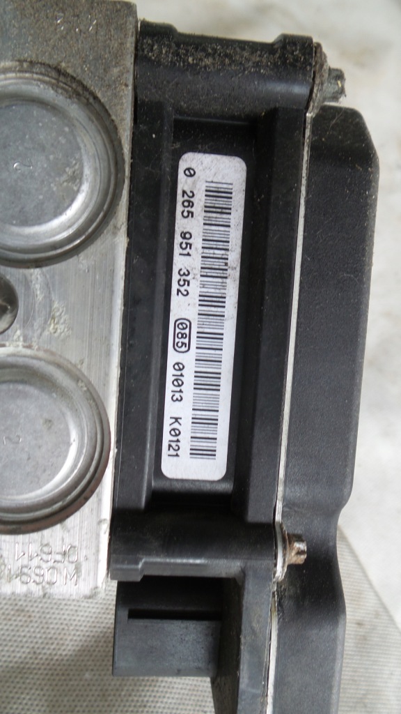 Насос abs mercedes w245 рестайлинг  0064316712 0265951352 2.0 benzyn Цена