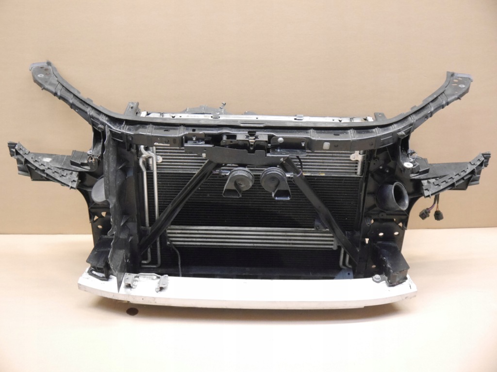 фото №2, Audi q7 4l pas передний радиатор 4.2 tdi