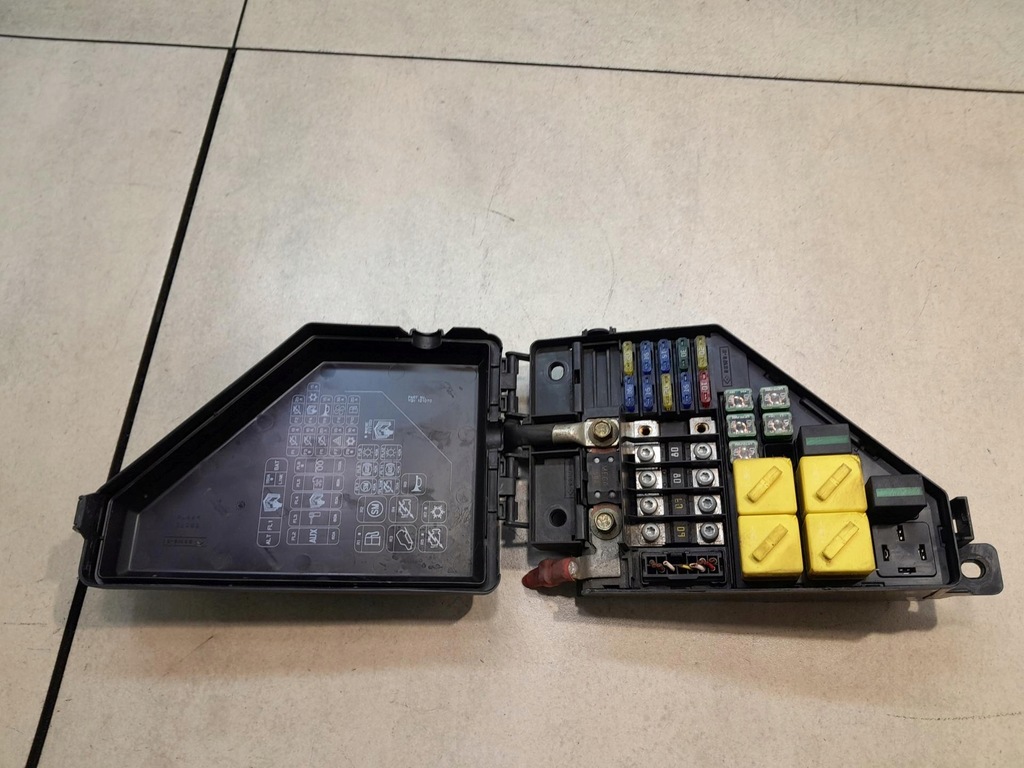 фото №4, Коробка предохранителей freelander i 1.8