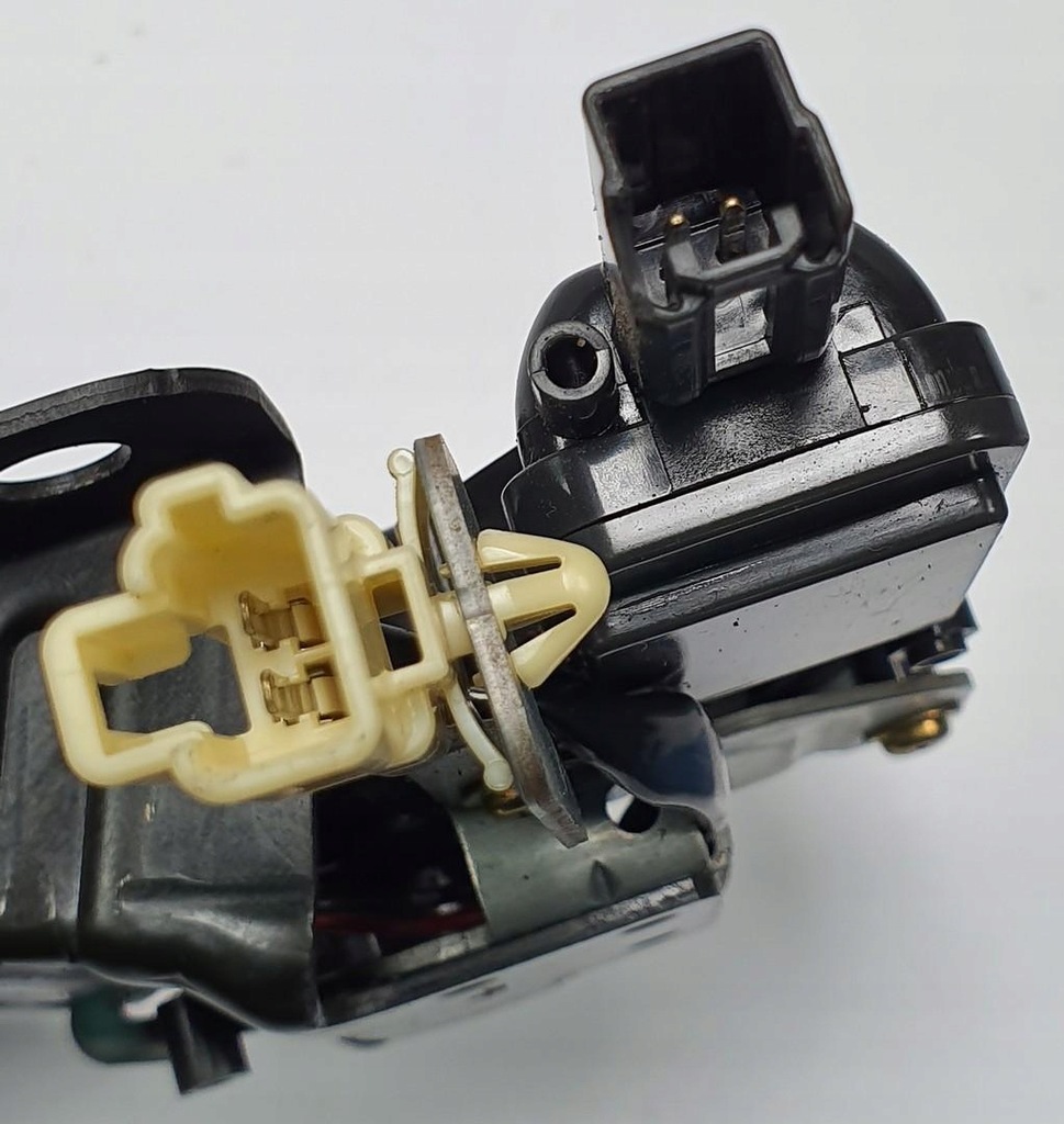 фото №3, Замок кришки багажника задня mazda rx-8 rx8 b6724