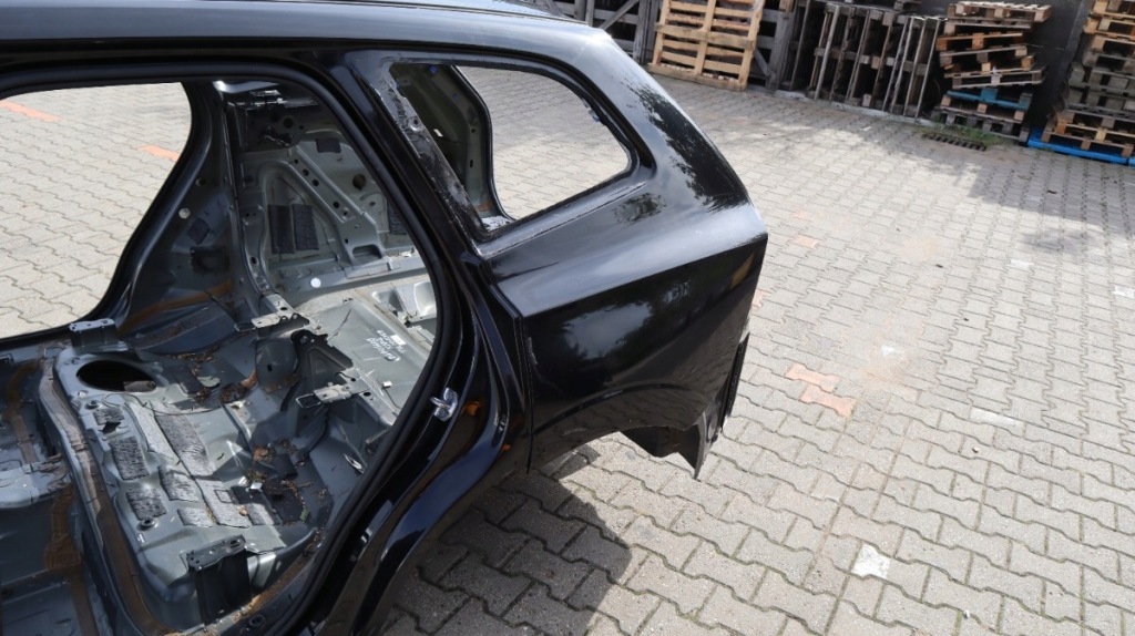 фото №3, Volvo xc60 ii чверть крила ліва задня 717-46