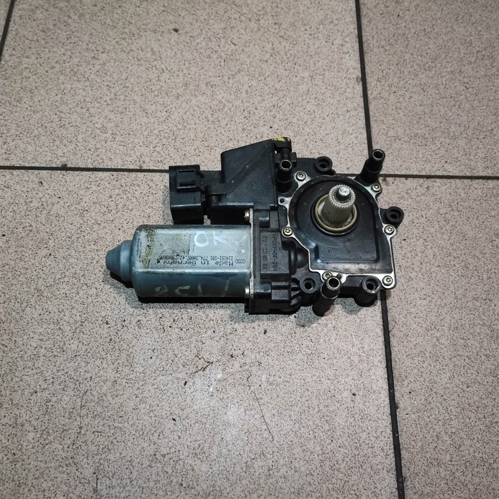 фото №1, Моторчик стекло левый задняя audi a8 d2 94 02 исправный оригинал