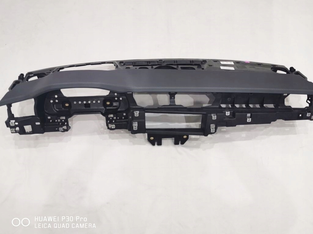 фото №7, Audi a6 a7 c8 czarna кожа гладкая nić серая панель  приборная панель приборная nowa