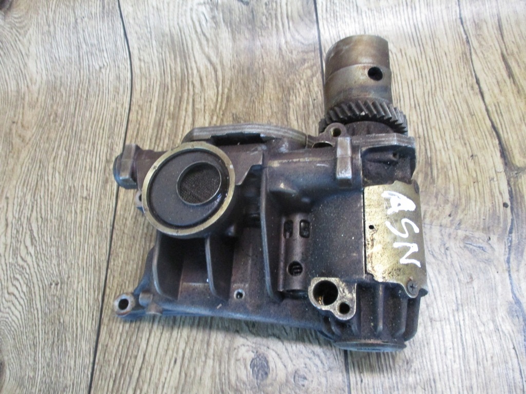 Купити Audi a6 c5 3.0 asn насос оливи 06c115153c /