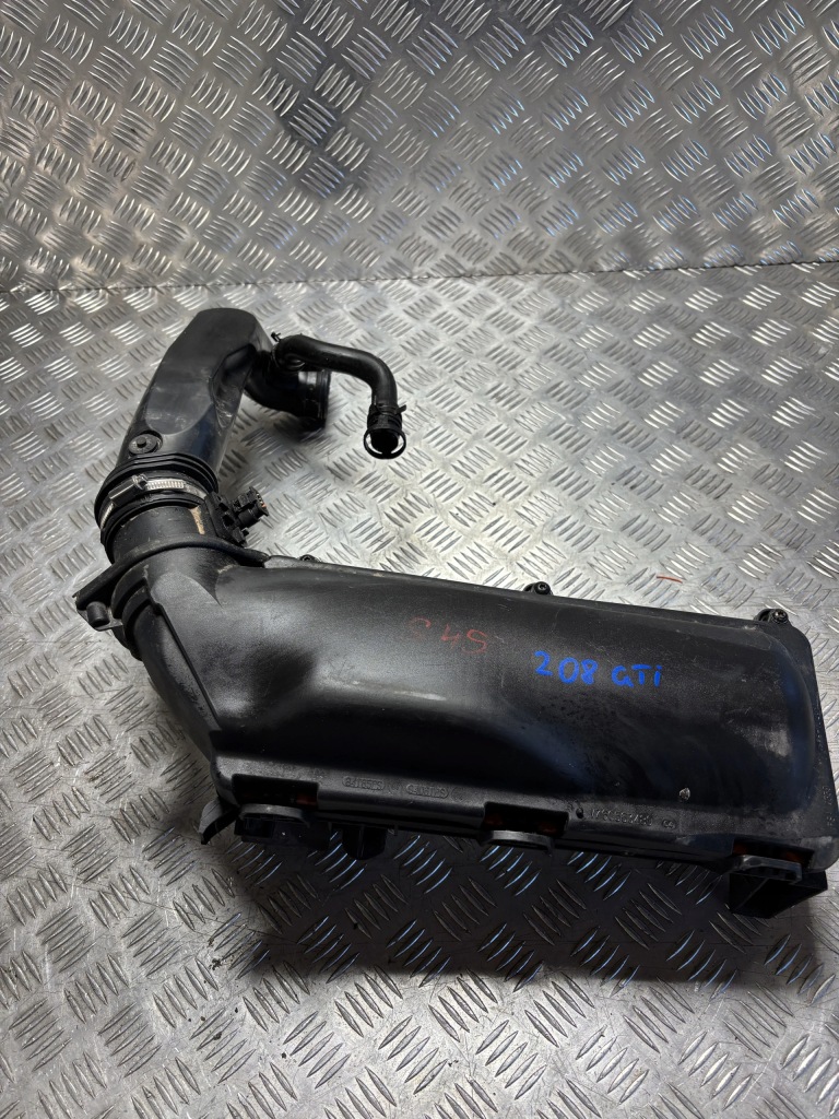 фото №1, Корпус фільтра повітря шланг труба peugeot 208 i 12-19 1.6 thp